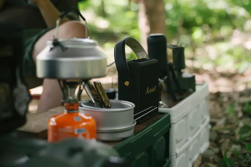 kitchen tools on camping